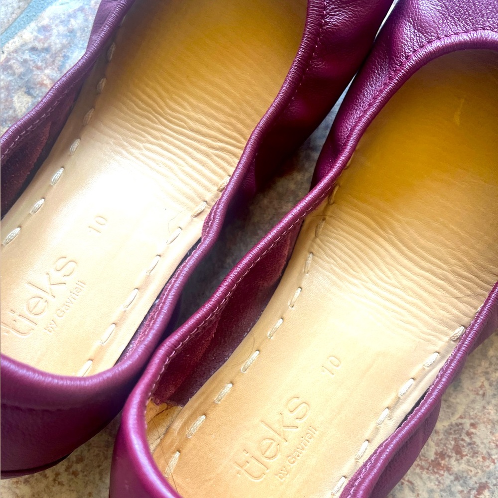 Tieks Burgundy Size 10